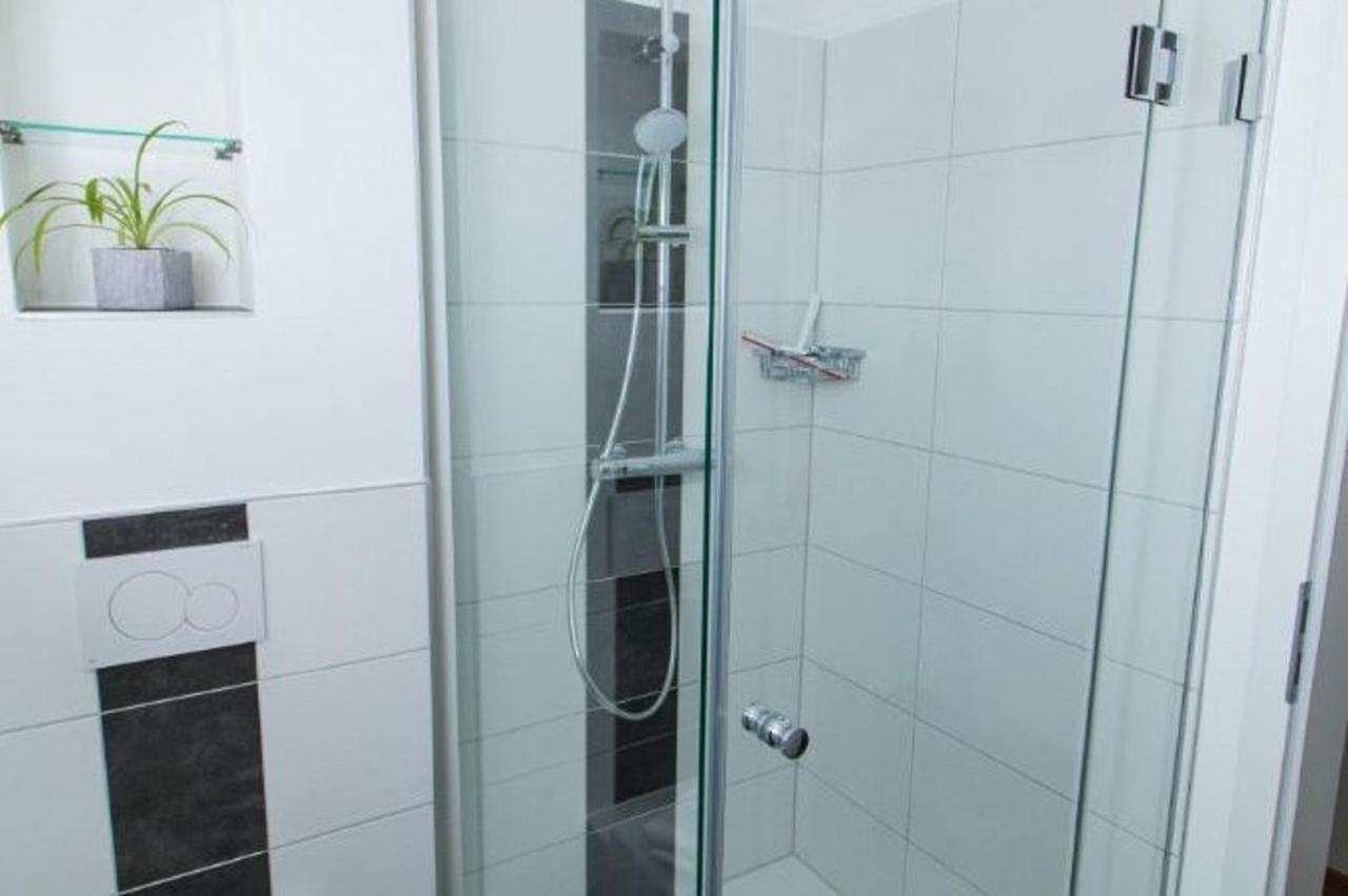 Ferienweingut Ulrike Thul Appartement Leiwen Buitenkant foto