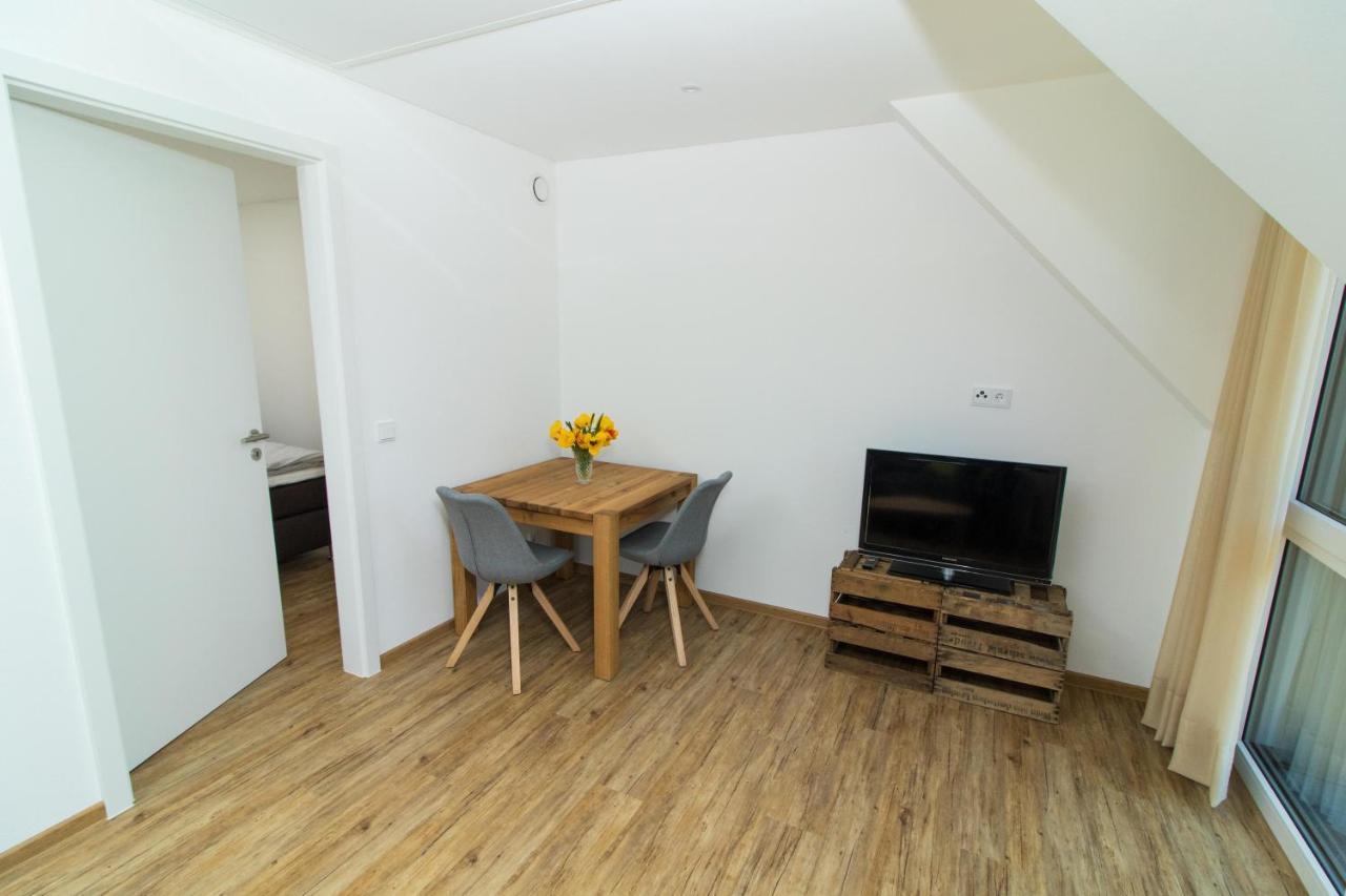 Ferienweingut Ulrike Thul Appartement Leiwen Buitenkant foto