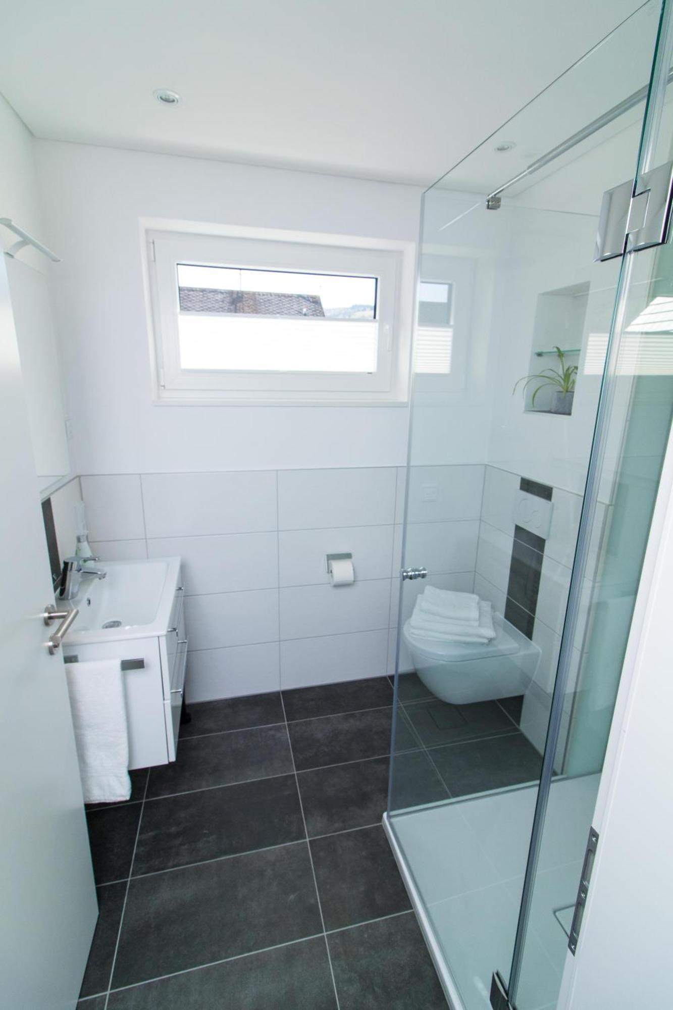 Ferienweingut Ulrike Thul Appartement Leiwen Buitenkant foto